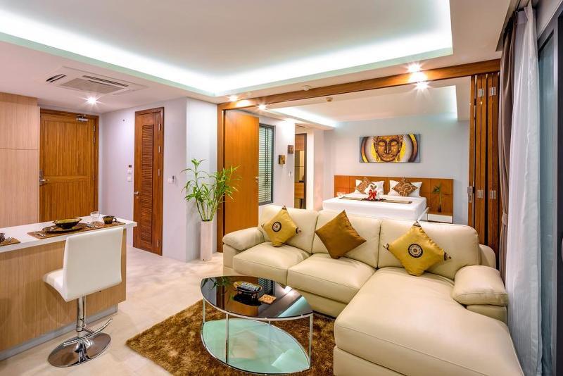 At The Tree Condominium Phuket Extérieur photo