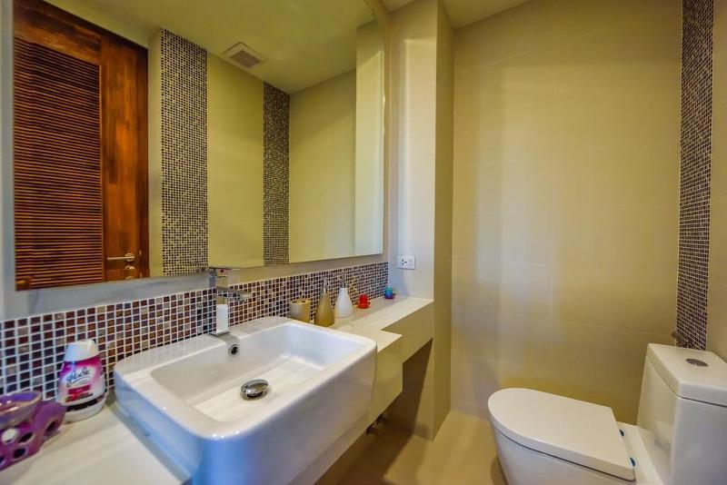 At The Tree Condominium Phuket Extérieur photo