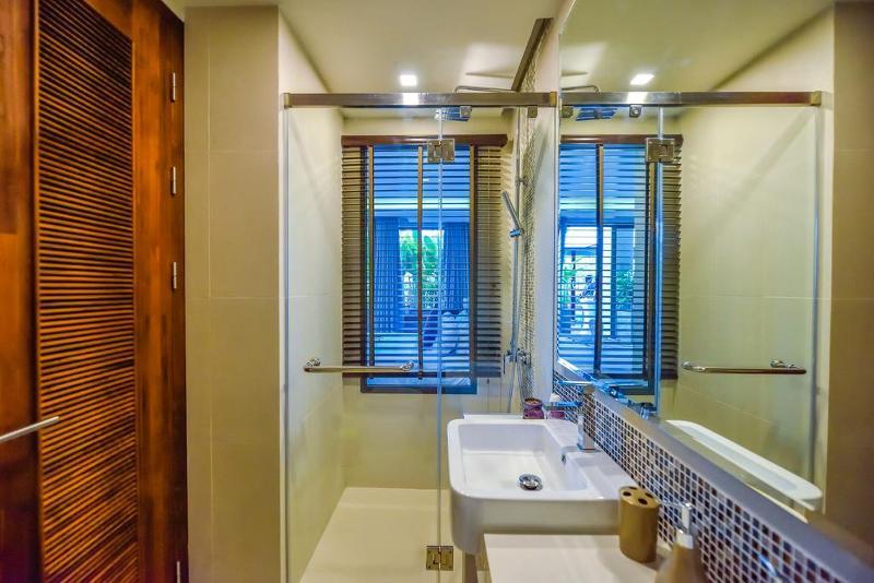 At The Tree Condominium Phuket Extérieur photo